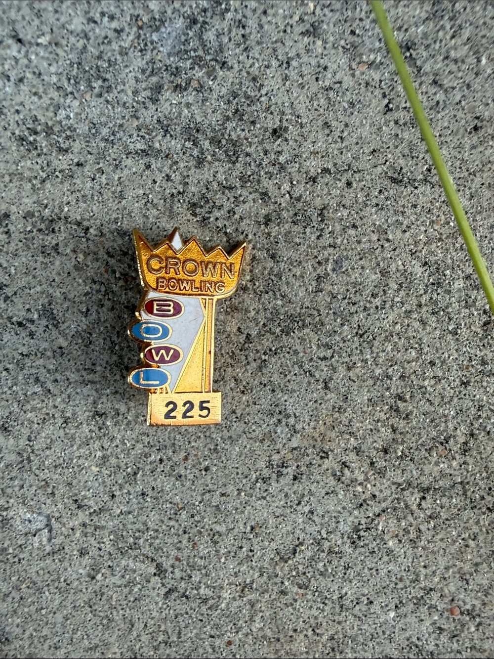 Vintage Gold Tone Score Pin - Gold and Blue